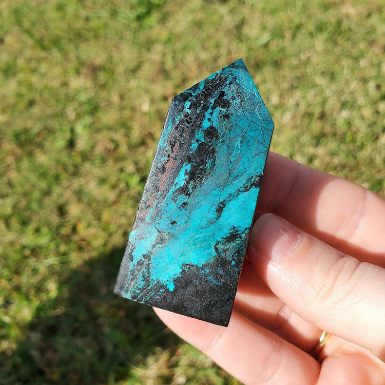 Super Quantum Ocho Tower Crystals Minerals Stones Collectible