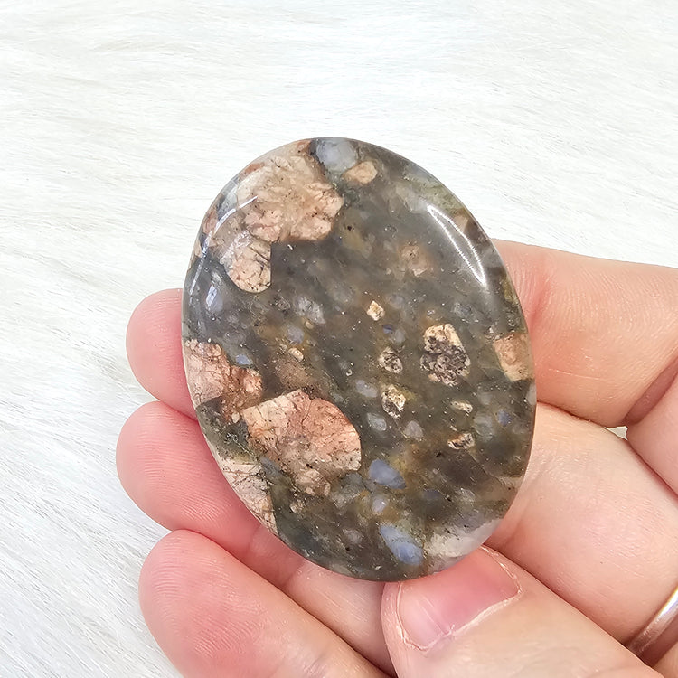 Que Sera Handcrafted Thumb Pocket Worry Stone Anxiety Relief Comfort Gifts BONUS Info Card