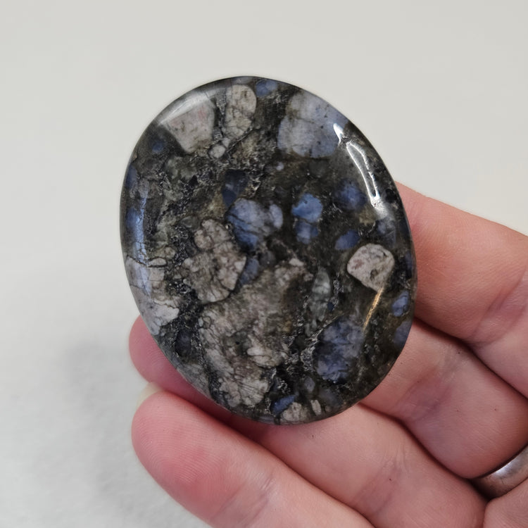 Que Sera Handcrafted Thumb Pocket Stone Anxiety Relief Comfort Gifts BONUS Info Card Gift