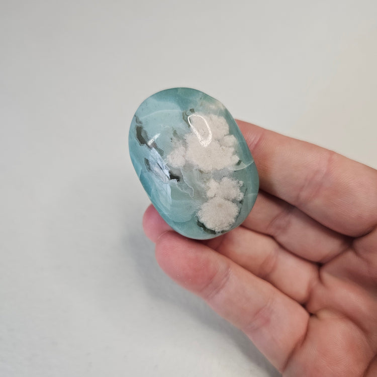 Green Flower Agate Palm Pocket Stone Crystals Minerals Stones Natural Metaphysical Nature Reiki Sugary Collectible