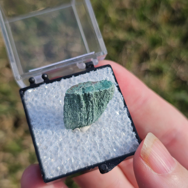 Chrome Wood Crystals Minerals Thumbnails Natural Specimen Collectible