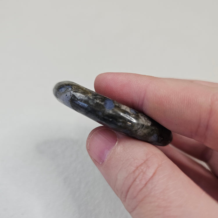 Que Sera Handcrafted Thumb Pocket Stone Anxiety Relief Comfort Gifts BONUS Info Card Gift