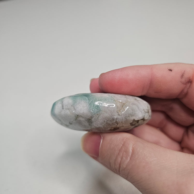 Green Flower Agate Palm Pocket Stone Crystals Minerals Stones Natural