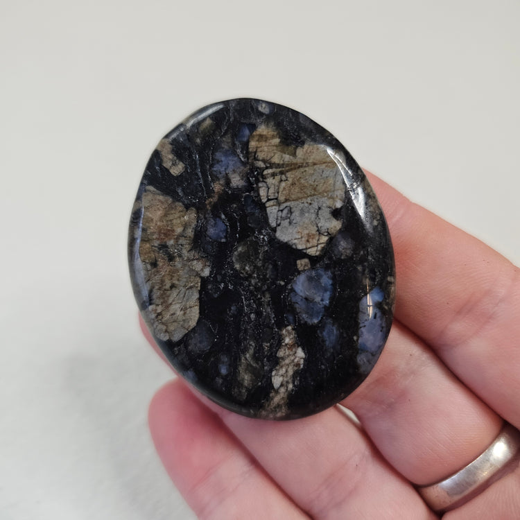 Que Sera Handcrafted Thumb Pocket Stone Anxiety Relief Comfort Gifts BONUS Info Card Gift