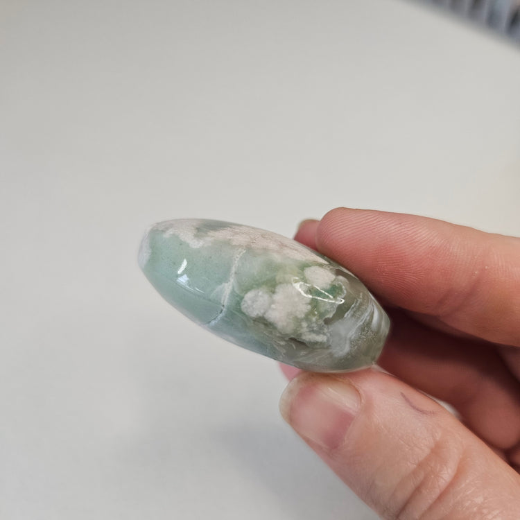 Green Flower Agate Palm Pocket Stone Crystals Minerals Stones Natural Metaphysical Nature Reiki Sugary Collectible