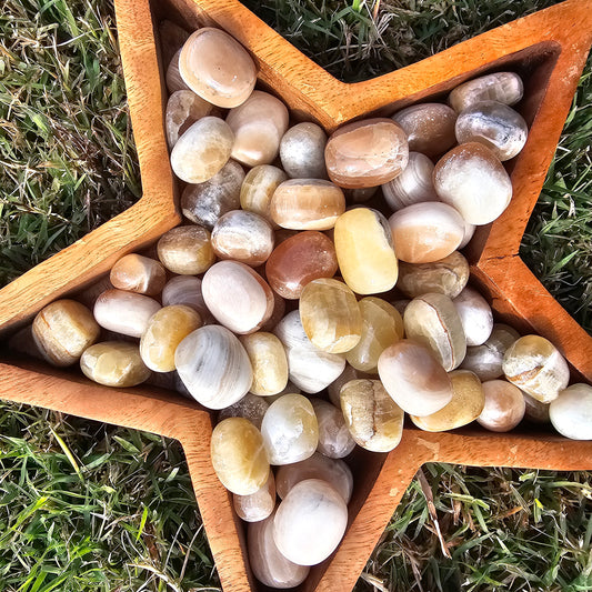 Honey Calcite Stones 1 kilo Crystals Collectible Healing Reiki Polished LOT