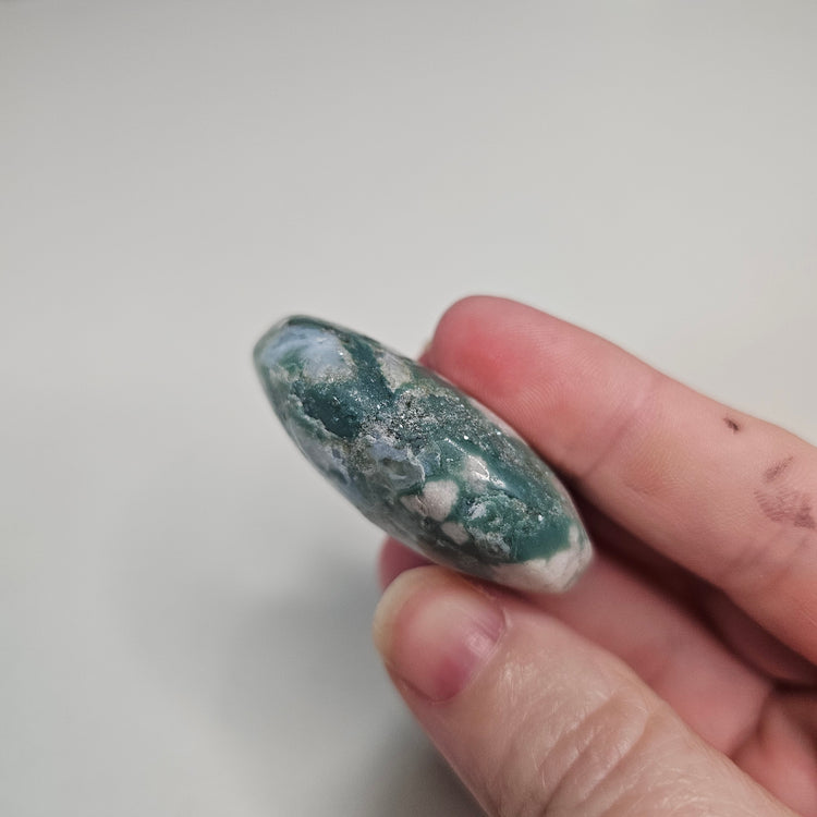 Green Flower Agate Palm Pocket Stone Crystals Minerals Stones Natural