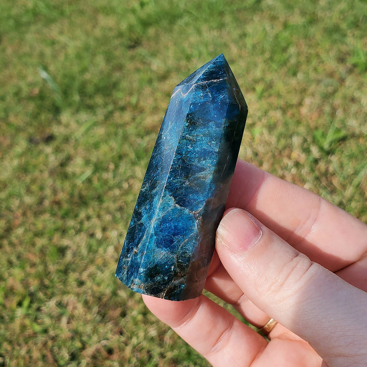 Apatite Tower Crystals Minerals Stones Natural Specimen Collectible