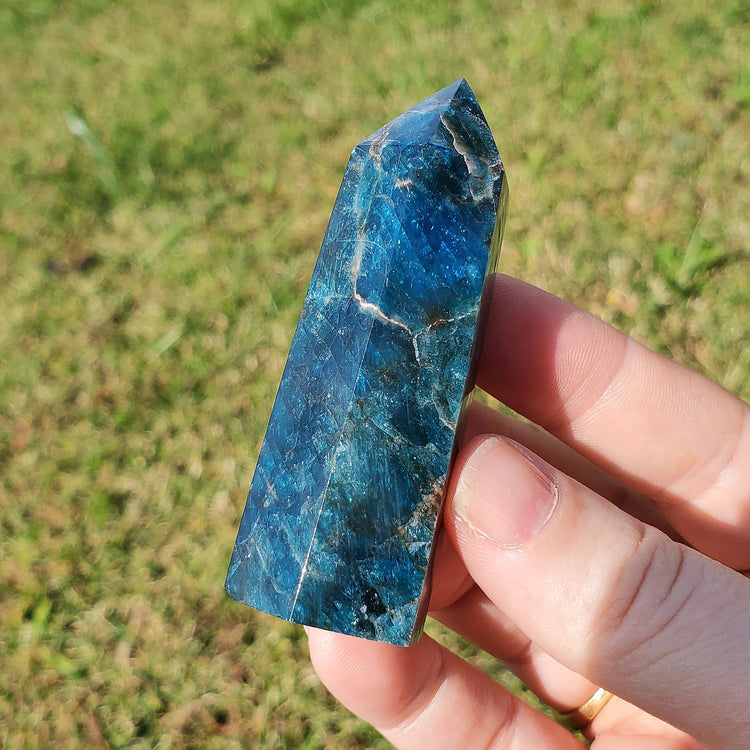 Apatite Tower Crystals Minerals Stones Natural Specimen Collectible