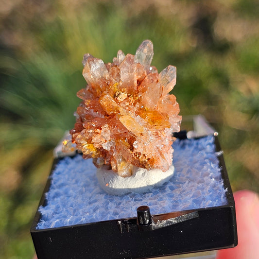 Creedite Mexico Crystals Clusters Sparkle Minerals Natural Specimen Collectible