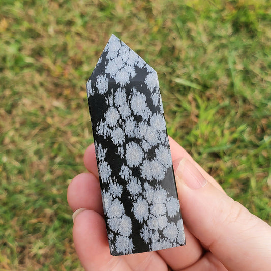 Snowflake Obsidian Obelisk Tower Generator Crystals Collectible