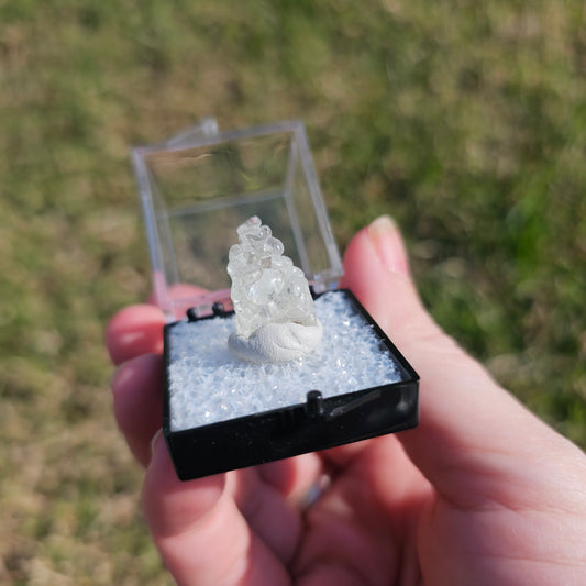 Hyalite Crystals Minerals Thumbnails Natural Specimen Collectible