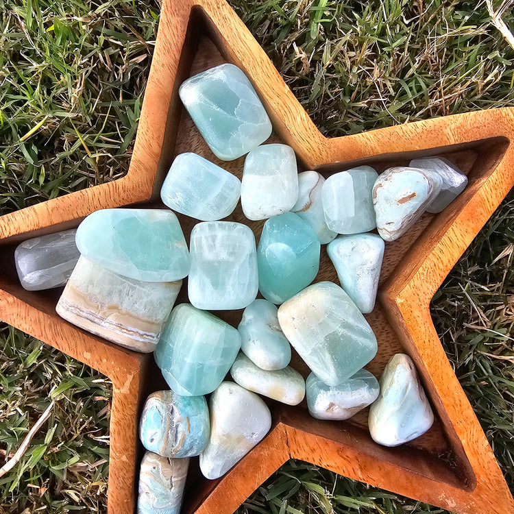 Blue Caribbean Calcite Stones .90 kilo Crystals Collectible Healing Reiki Polished LOT