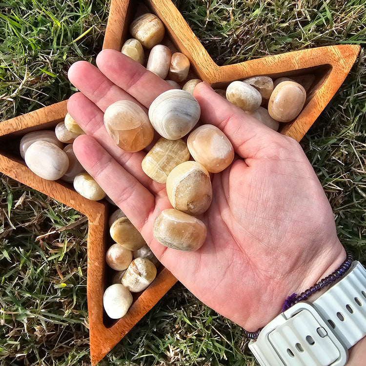 Honey Calcite Stones 1 kilo Crystals Collectible Healing Reiki Polished LOT