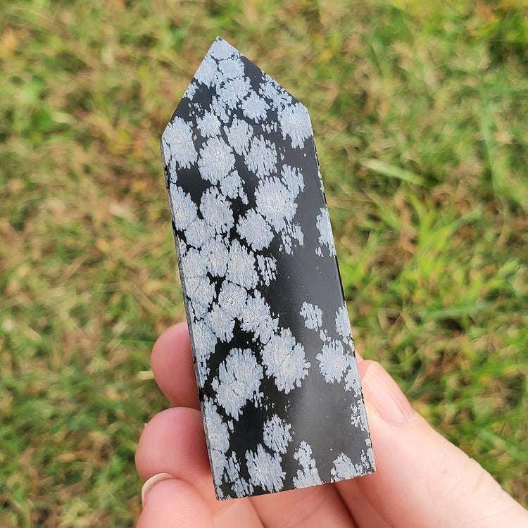 Snowflake Obsidian Obelisk Tower Generator Crystals Collectible