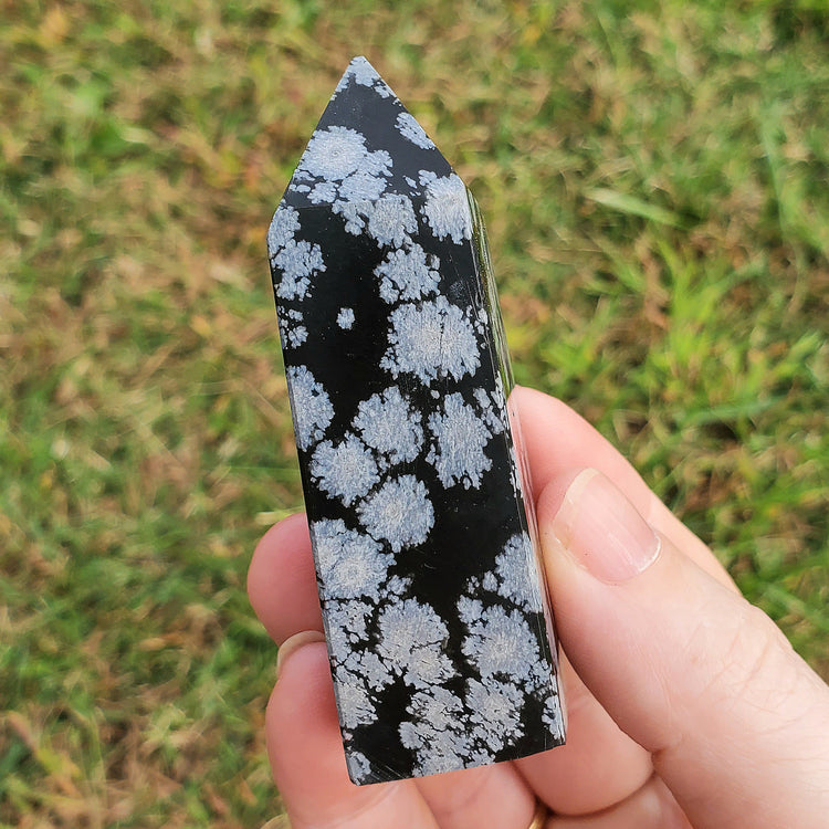 Snowflake Obsidian Obelisk Tower Generator Crystals Collectible